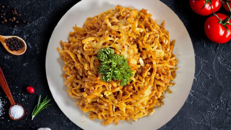 Maggi Papare Kottu Cheesy Garlic Noodles